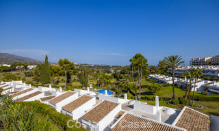 Gerenoveerd penthouse te koop in een populaire Aloha golfurbanisatie in het hartje van Nueva Andalucia, Marbella 778091 