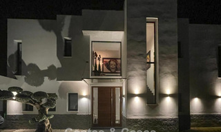 Moderne vrijstaande villa met 4 slaapkamers te koop beachside op de New Golden Mile tussen Marbella en Estepona 778224 