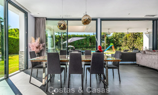 Moderne vrijstaande villa met 4 slaapkamers te koop beachside op de New Golden Mile tussen Marbella en Estepona 778247 