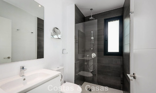 Moderne vrijstaande villa met 4 slaapkamers te koop beachside op de New Golden Mile tussen Marbella en Estepona 778281 