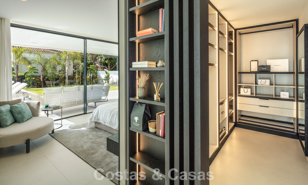 Strak ontworpen luxevilla te koop omgeven door golfbanen in Nueva Andalucia’s vallei, Marbella 778784