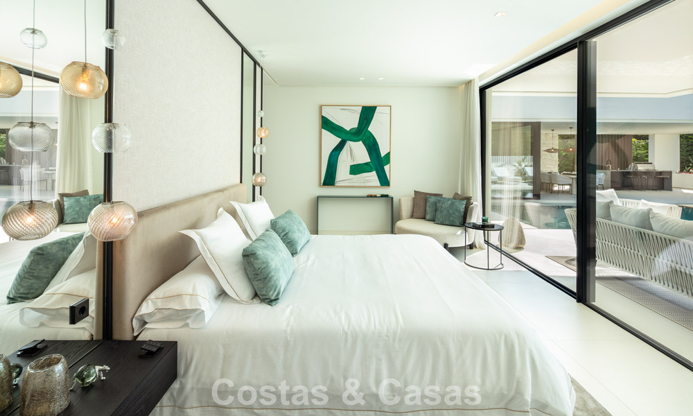 Strak ontworpen luxevilla te koop omgeven door golfbanen in Nueva Andalucia’s vallei, Marbella 778786
