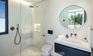 Strak ontworpen luxevilla te koop omgeven door golfbanen in Nueva Andalucia’s vallei, Marbella 778790 