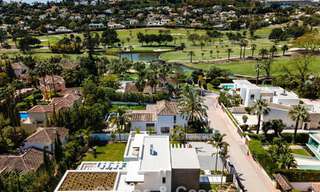 Strak ontworpen luxevilla te koop omgeven door golfbanen in Nueva Andalucia’s vallei, Marbella 778804 