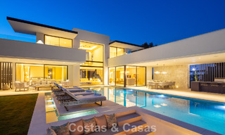 Strak ontworpen luxevilla te koop omgeven door golfbanen in Nueva Andalucia’s vallei, Marbella 778813 