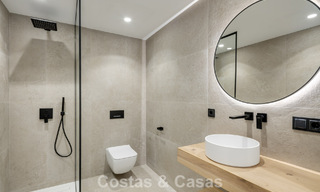 Schitterende luxevilla te koop in een eigentijdse, mediterrane architectuur in een golfresort, Marbella - Benahavis 778426 