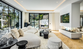 Schitterende luxevilla te koop in een eigentijdse, mediterrane architectuur in een golfresort, Marbella - Benahavis 778436 