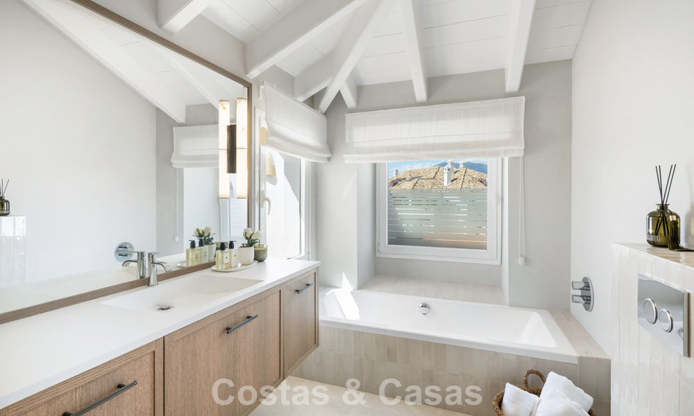 Prachtig gerenoveerd duplex penthouse te koop in een exclusief complex op de prestigieuze Golden Mile van Marbella 778631