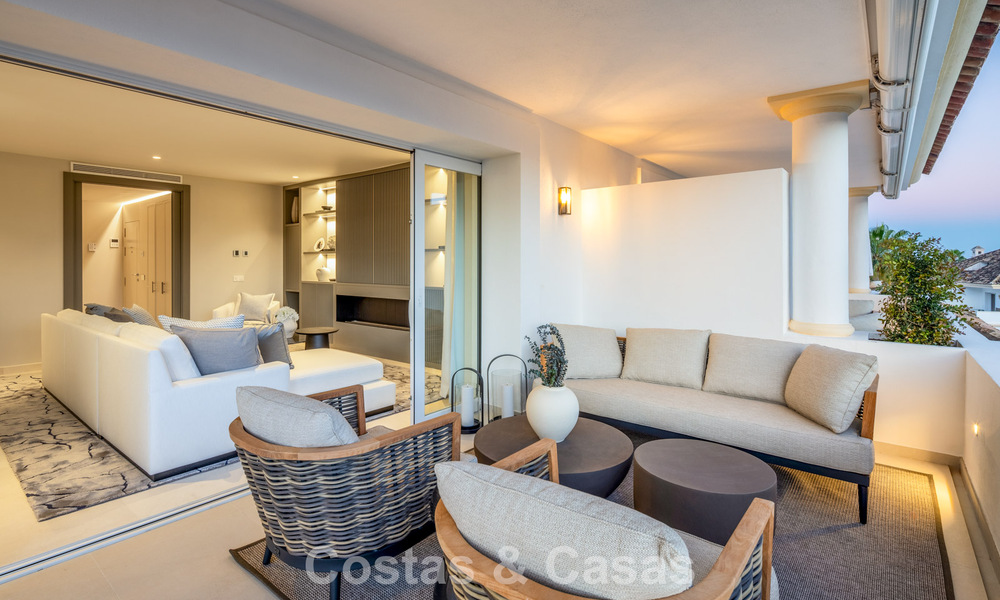 Prachtig gerenoveerd duplex penthouse te koop in een exclusief complex op de prestigieuze Golden Mile van Marbella 778645