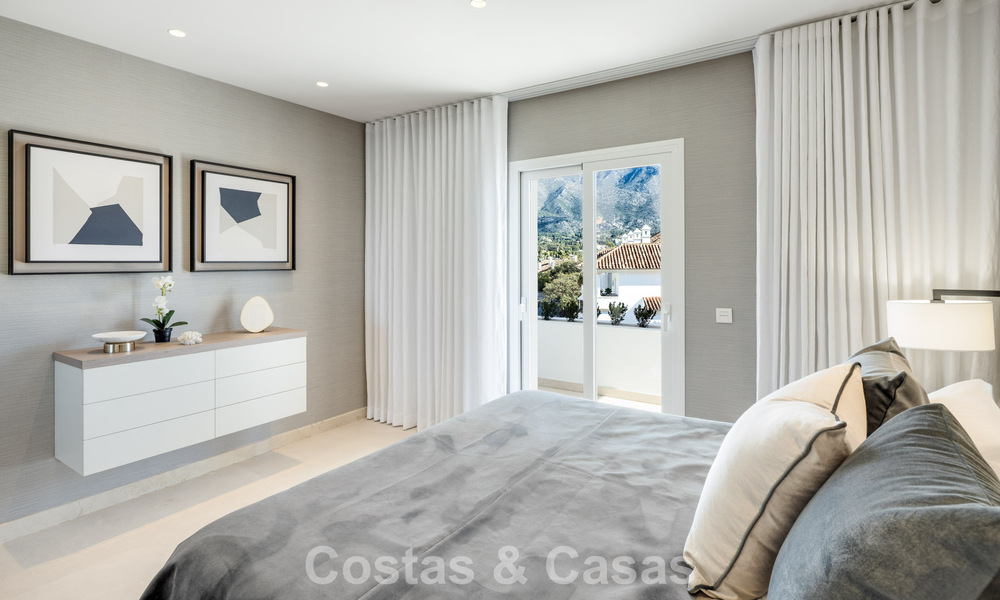 Eersteklas gerenoveerd duplex penthouse te koop in een gated luxe complex op de geprefereerde Golden Mile van Marbella 778652