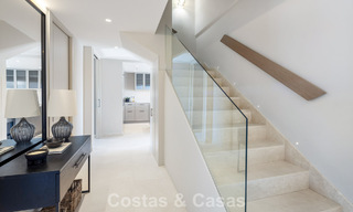 Eersteklas gerenoveerd duplex penthouse te koop in een gated luxe complex op de geprefereerde Golden Mile van Marbella 778653 