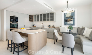 Eersteklas gerenoveerd duplex penthouse te koop in een gated luxe complex op de geprefereerde Golden Mile van Marbella 778656 