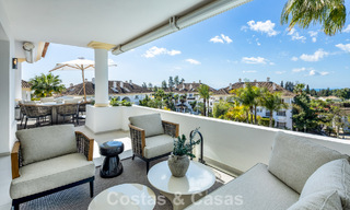 Eersteklas gerenoveerd duplex penthouse te koop in een gated luxe complex op de geprefereerde Golden Mile van Marbella 778659 