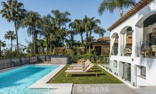 Verfijnde luxevilla in moderne mediterrane bouwstijl te koop met zeezicht in een gated complex op Marbella’s Golden Mile 778757 