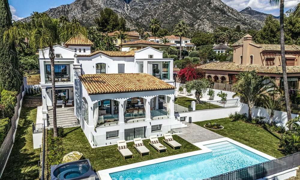 Verfijnde luxevilla in moderne mediterrane bouwstijl te koop met zeezicht in een gated complex op Marbella’s Golden Mile 778771