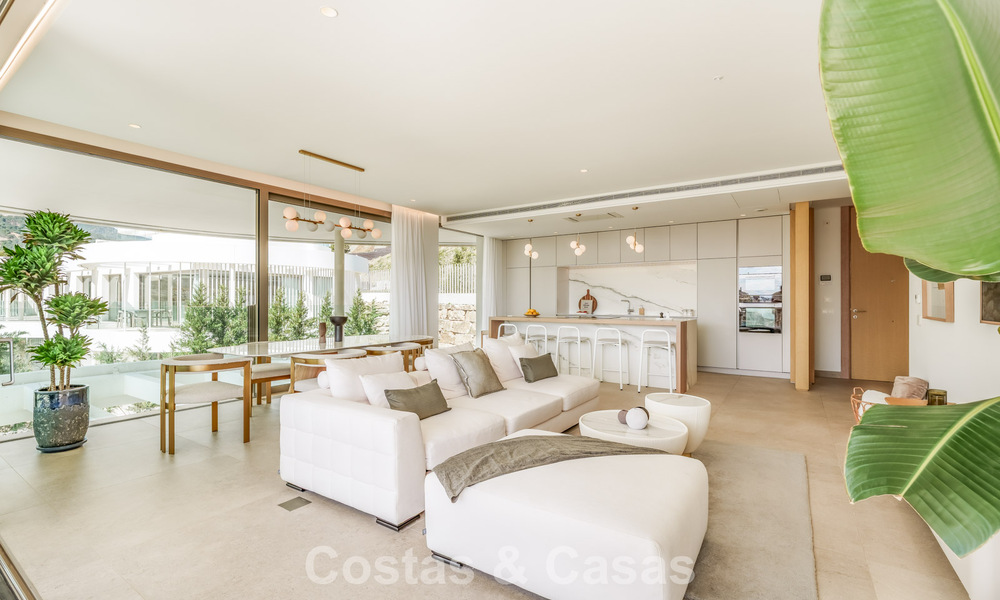 Prestigieus 3-slaapkamer appartement te koop met formidabel uitzicht op zee, golf en bergen in La Quinta, Marbella - Benahavis 778740