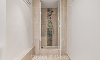 Ruim rijhuis te koop met zeezicht in een omheinde urbanisatie in de heuvels van Marbella - Benahavis 778945 