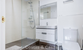 Ruim rijhuis te koop met zeezicht in een omheinde urbanisatie in de heuvels van Marbella - Benahavis 778949 