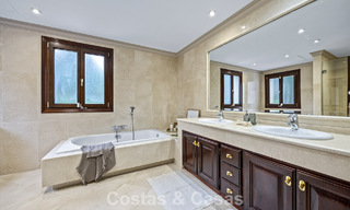 Luxueuze villa met unieke architectuur te koop omgeven door golfbanen in Benahavis - Marbella 778870 