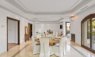 Luxueuze villa met unieke architectuur te koop omgeven door golfbanen in Benahavis - Marbella 778911 