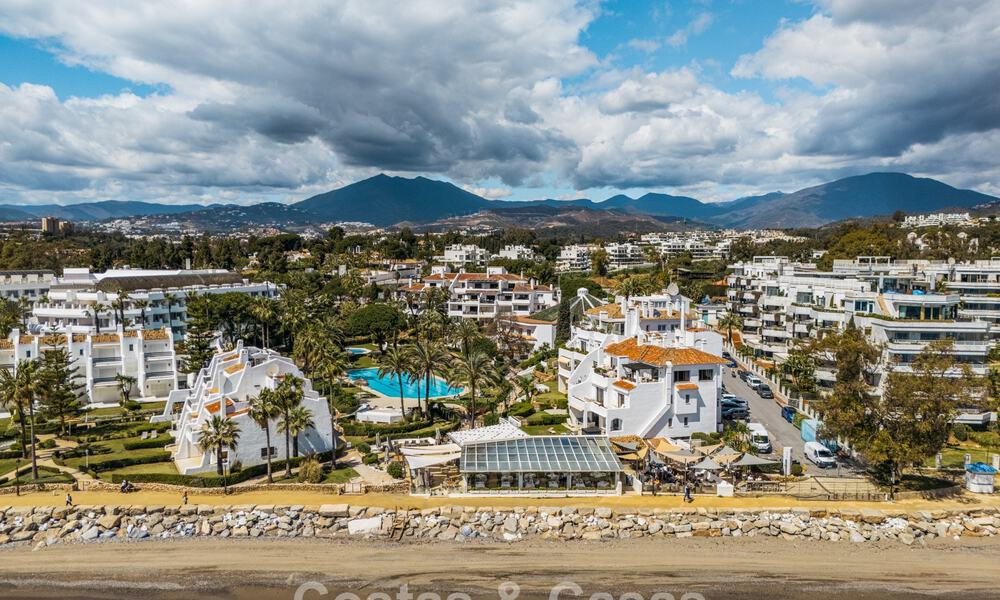 Eersteklas gerenoveerd strandappartement met zeezicht te koop op de Golden Mile van Marbella 779050