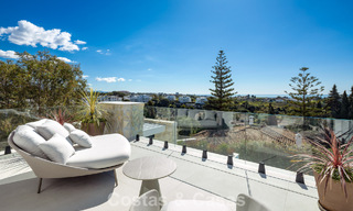 Gloednieuwe modernistische luxevilla te koop in de exclusieve gated woonwijk van La Quinta, Marbella - Benahavis 779005 