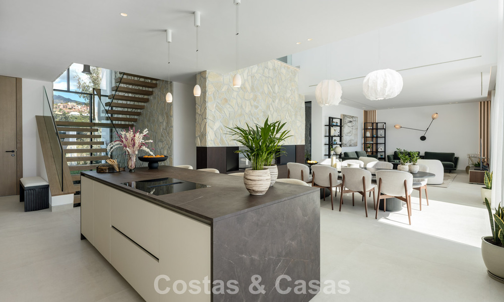 Gloednieuwe modernistische luxevilla te koop in de exclusieve gated woonwijk van La Quinta, Marbella - Benahavis 779021