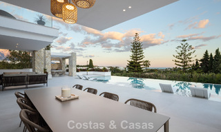 Gloednieuwe modernistische luxevilla te koop in de exclusieve gated woonwijk van La Quinta, Marbella - Benahavis 779033 