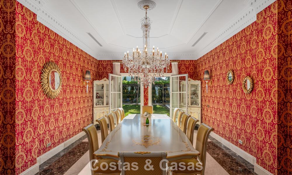 Opmerkelijk, presidentiëel paleis te koop, in de vooraanstaande, gated gemeenschap van Sierra Blanca in Marbella 779310