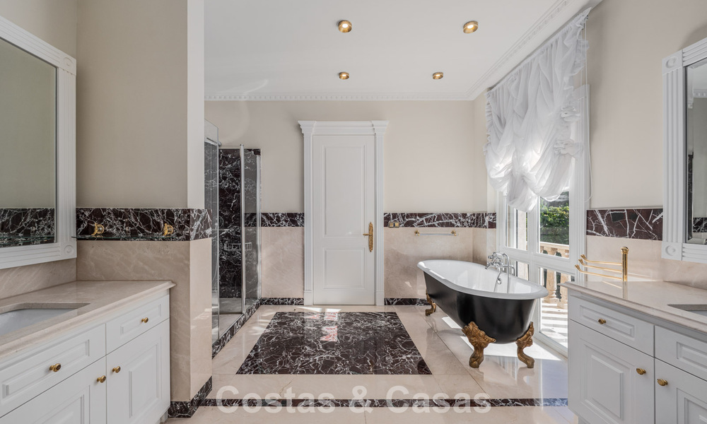 Opmerkelijk, presidentiëel paleis te koop, in de vooraanstaande, gated gemeenschap van Sierra Blanca in Marbella 779314