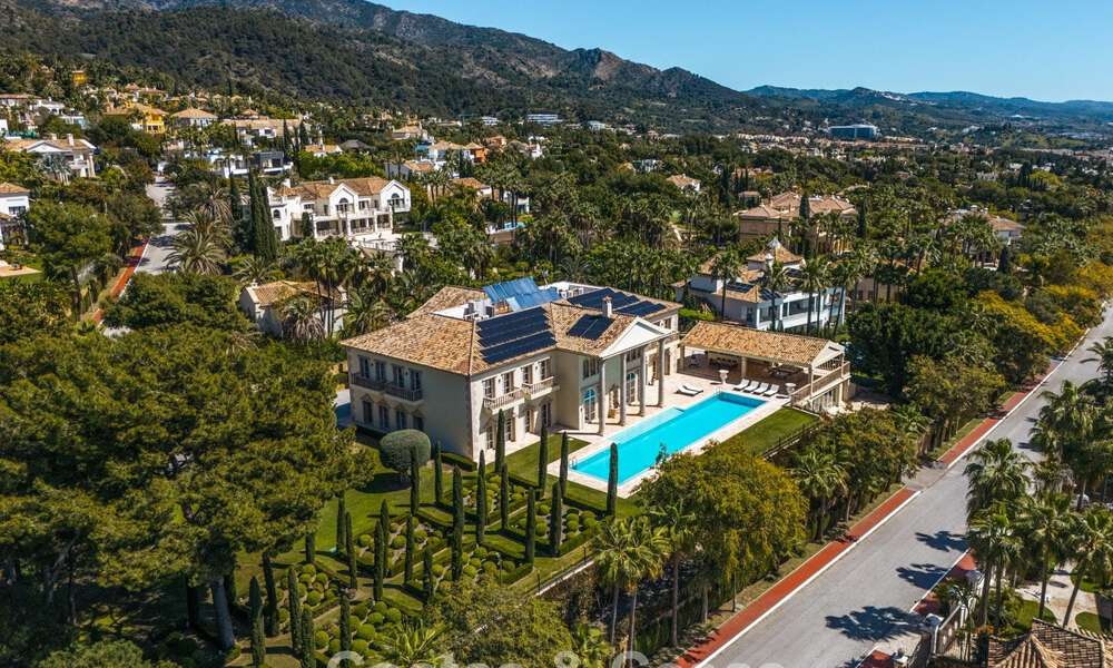 Opmerkelijk, presidentiëel paleis te koop, in de vooraanstaande, gated gemeenschap van Sierra Blanca in Marbella 779328