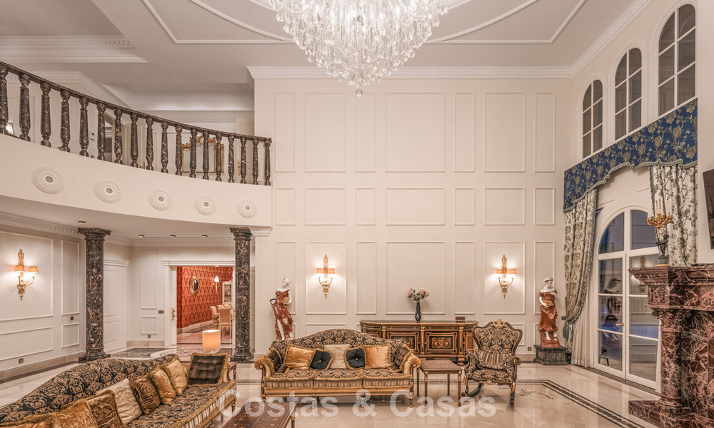 Opmerkelijk, presidentiëel paleis te koop, in de vooraanstaande, gated gemeenschap van Sierra Blanca in Marbella 779351