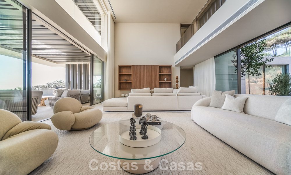 Nieuwe, gesofisticeerde luxevilla te koop in een private, permanent bewaakte gemeenschap van Sotogrande, Costa del Sol 779271