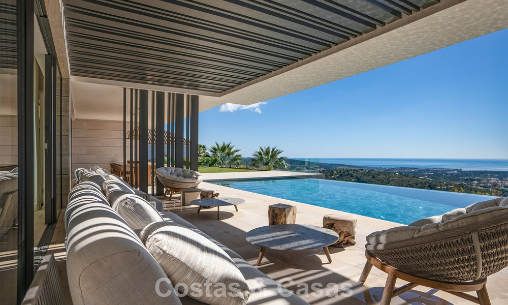 Nieuwe, gesofisticeerde luxevilla te koop in een private, permanent bewaakte gemeenschap van Sotogrande, Costa del Sol 779299