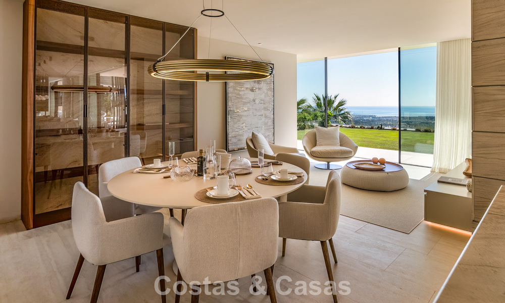 Nieuwe, gesofisticeerde luxevilla te koop in een private, permanent bewaakte gemeenschap van Sotogrande, Costa del Sol 779301