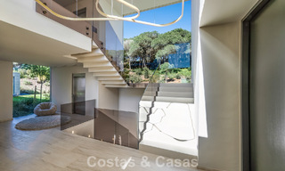 Nieuwe, gesofisticeerde luxevilla te koop in een private, permanent bewaakte gemeenschap van Sotogrande, Costa del Sol 779304 