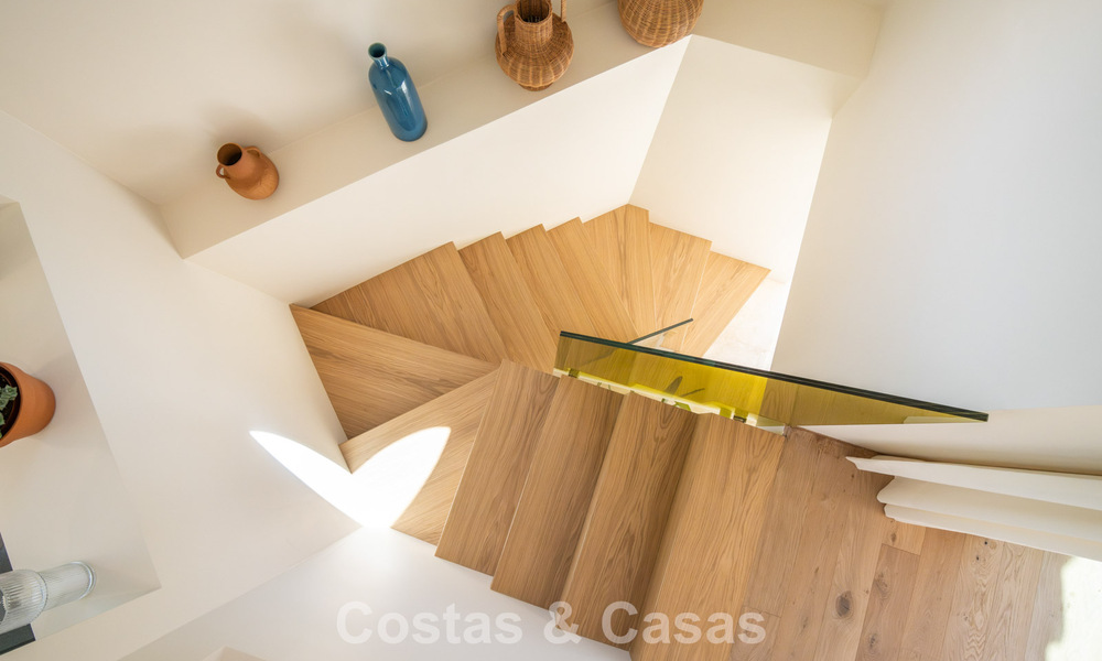 Instapklare luxevilla met moderne, Andalusische architectuur te koop gelegen in het hart van Nueva Andalucia, Marbella 779477