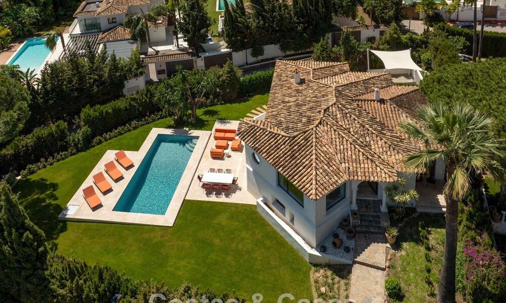Instapklare luxevilla met moderne, Andalusische architectuur te koop gelegen in het hart van Nueva Andalucia, Marbella 779491