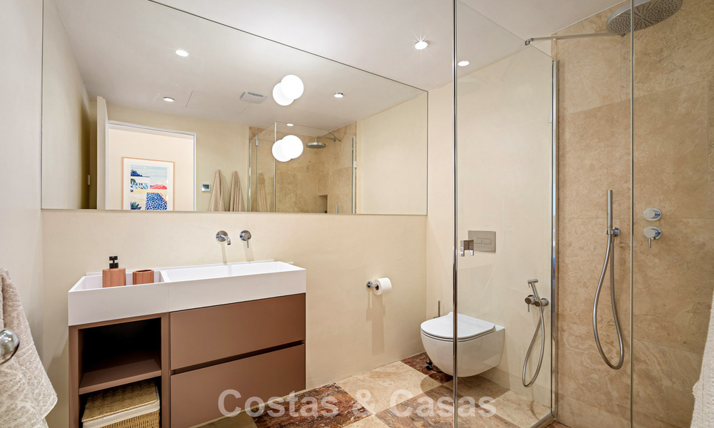 Instapklare luxevilla met moderne, Andalusische architectuur te koop gelegen in het hart van Nueva Andalucia, Marbella 779502