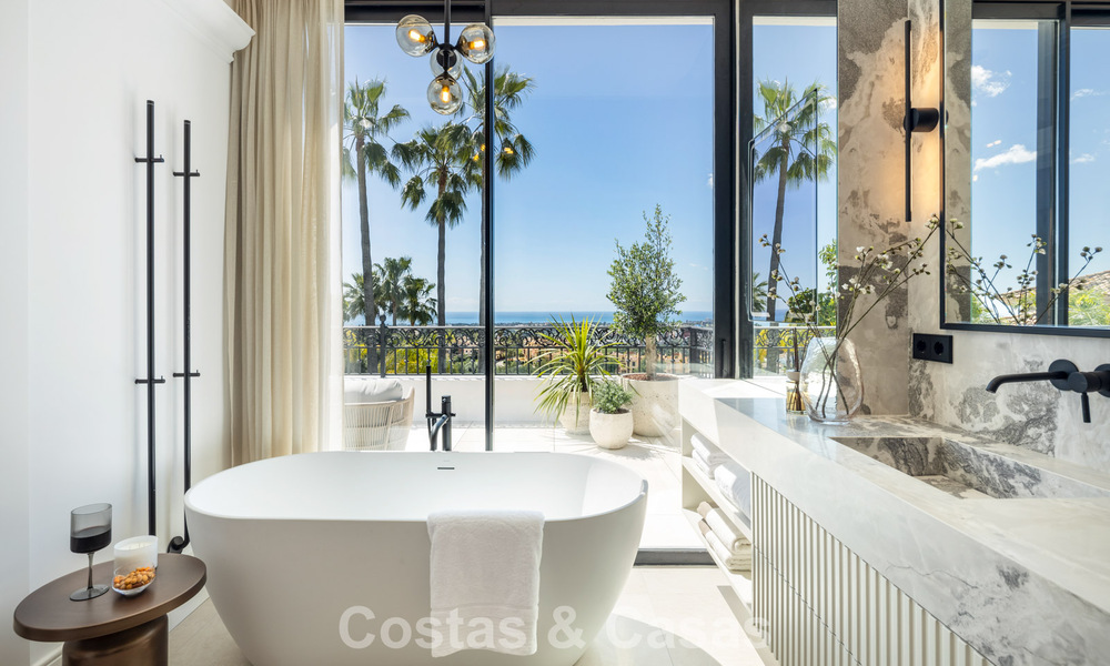 Royale villa met luxueus, mediterrane architectuur te koop, grenzend aan de golfbaan in Marbella - Benahavis 779662