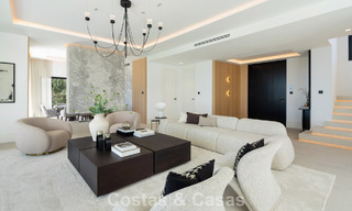 Royale villa met luxueus, mediterrane architectuur te koop, grenzend aan de golfbaan in Marbella - Benahavis 779668 