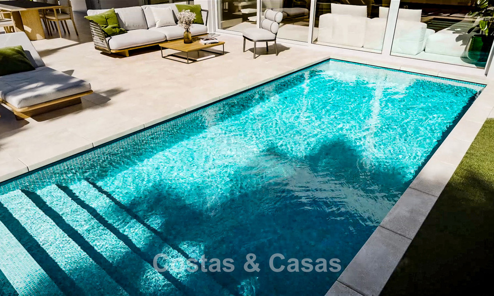 Exclusieve luxevilla te koop in een golfomgeving nabij Estepona centrum 779829