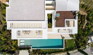 High-end luxevilla met panoramische vergezichten te koop in een golfresort op de Golden Mile in Benahavis - Marbella 780116 