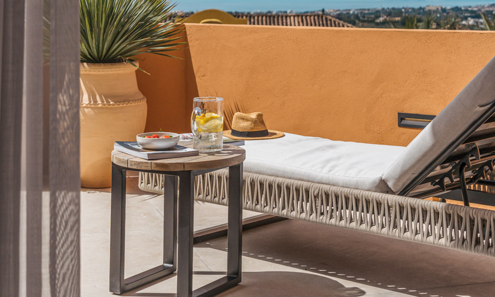 Eersteklas appartement met panoramisch zeezicht te koop in Nueva Andalucia’s golfvallei, Marbella 780268