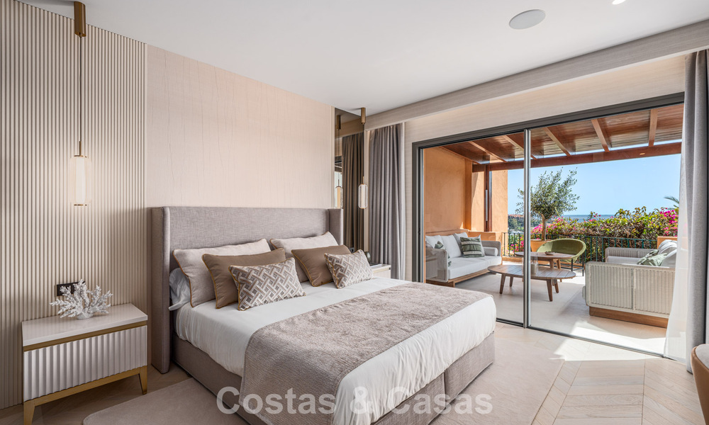 Eersteklas appartement met panoramisch zeezicht te koop in Nueva Andalucia’s golfvallei, Marbella 780292