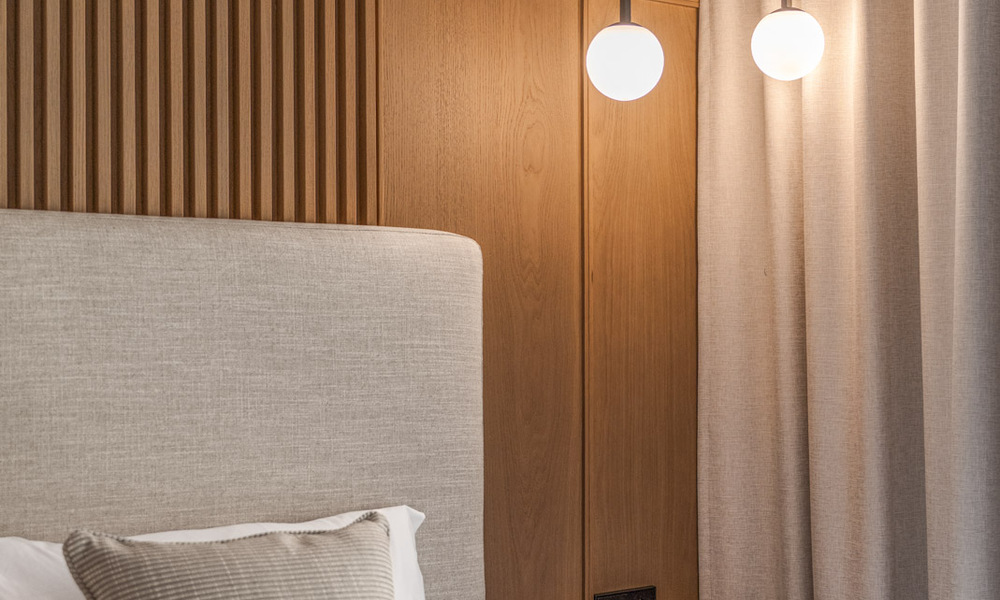 Instapklaar, modernistisch gerenoveerd herenhuis te koop in een gated community in La Quinta, Benahavis - Marbella 780315