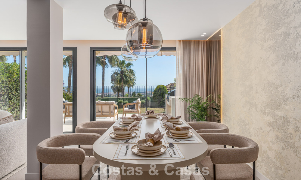 Instapklaar, modernistisch gerenoveerd herenhuis te koop in een gated community in La Quinta, Benahavis - Marbella 780319