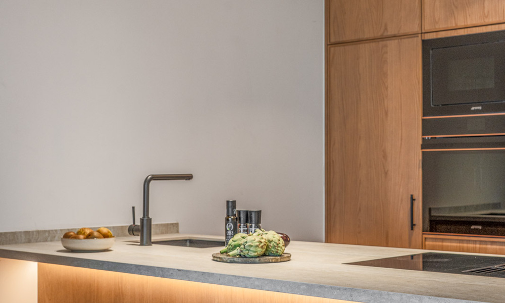 Instapklaar, modernistisch gerenoveerd herenhuis te koop in een gated community in La Quinta, Benahavis - Marbella 780325