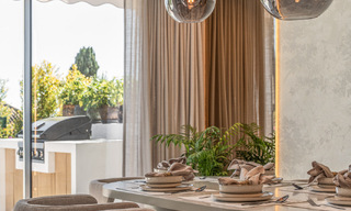 Instapklaar, modernistisch gerenoveerd herenhuis te koop in een gated community in La Quinta, Benahavis - Marbella 780326 