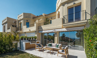 Instapklaar, modernistisch gerenoveerd herenhuis te koop in een gated community in La Quinta, Benahavis - Marbella 780330 